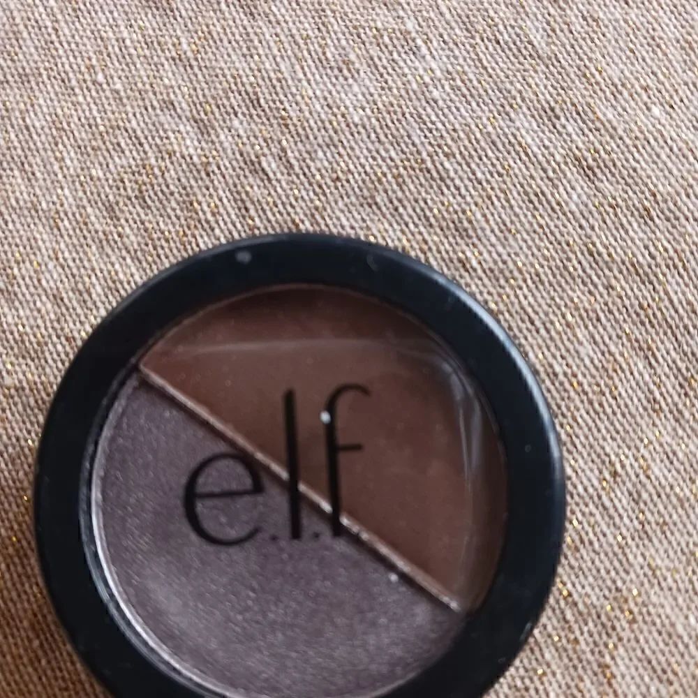 ELF Duo Eyeshadow Set of Three - Picture 4 of 6